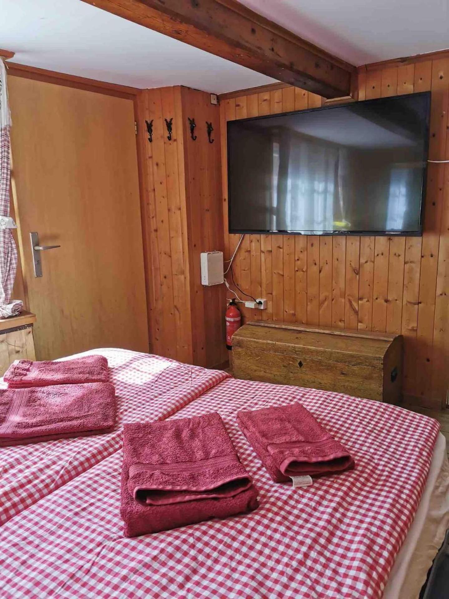 Studio In Alps By Apartments Capricorn Gsteigwiler Екстер'єр фото